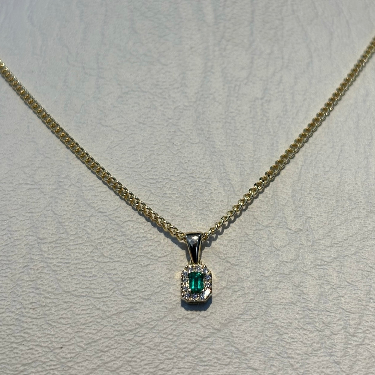 Cadena Cubana - Dije Exclusivo Esmeraldas Diamantes - Oro 18K